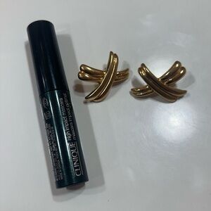 Avon Vintage Gold Earring Jewelry